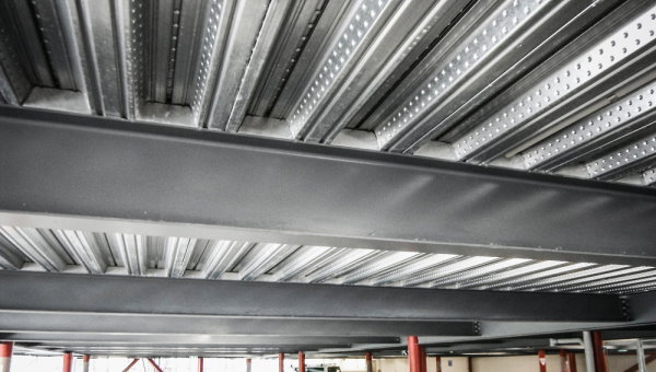 نکاتی برای کم کردن لرزش سقف ‌های عرشه فولادی